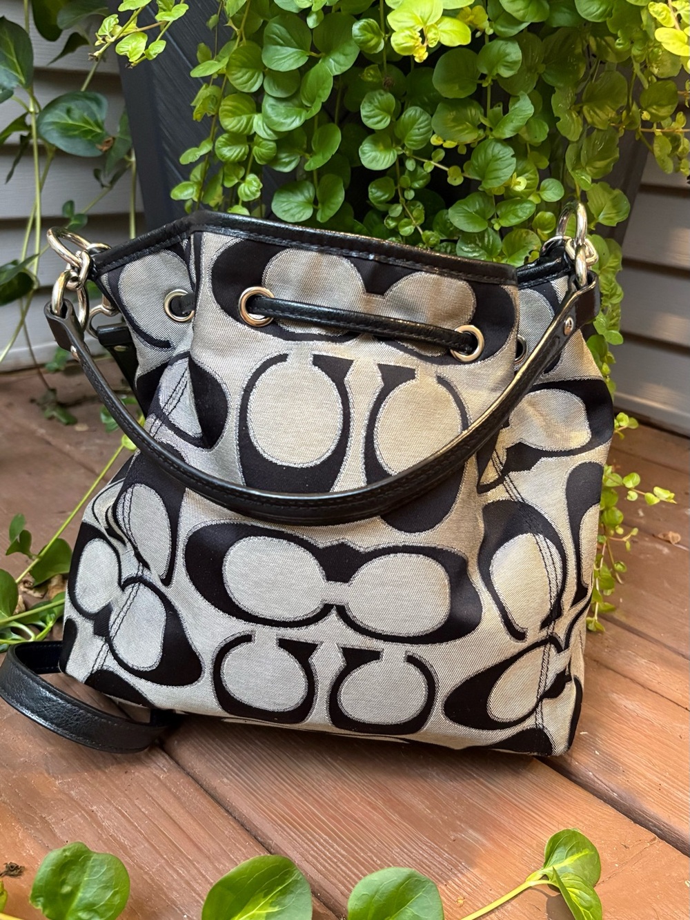 Vintage Coach Poppy Signature C Bucket Bag Purse Women Black Silver - Picture 3 of 6